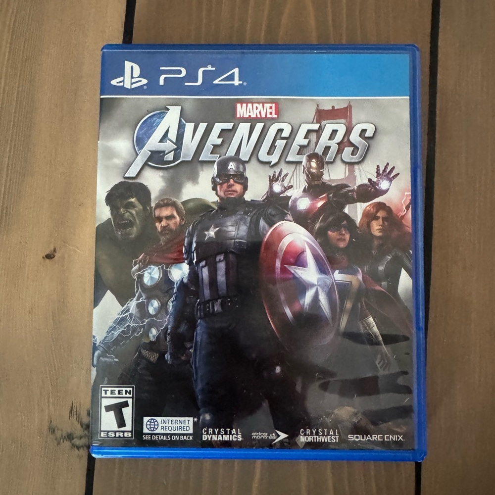 Disney Marvel's Avengers - Sony PlayStation 4 Video Game Rated E Everyone EUC!